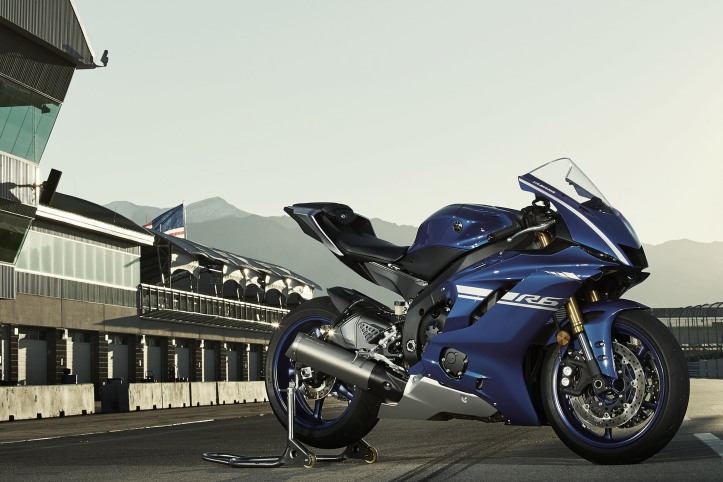 2017-Yamaha-YZF-R6-New-Release